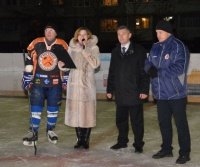 Сезон дворовых чемпионатов по хоккею начался в Воскресенске
